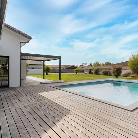 Villa Villa Parentis-en-Born, 5 pièces, 10 personnes - FR-1-319-466
