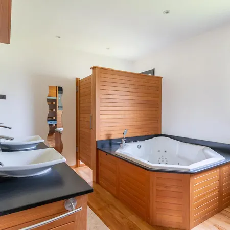 Villa Villa Parentis-en-Born, 5 pièces, 10 personnes - FR-1-319-466